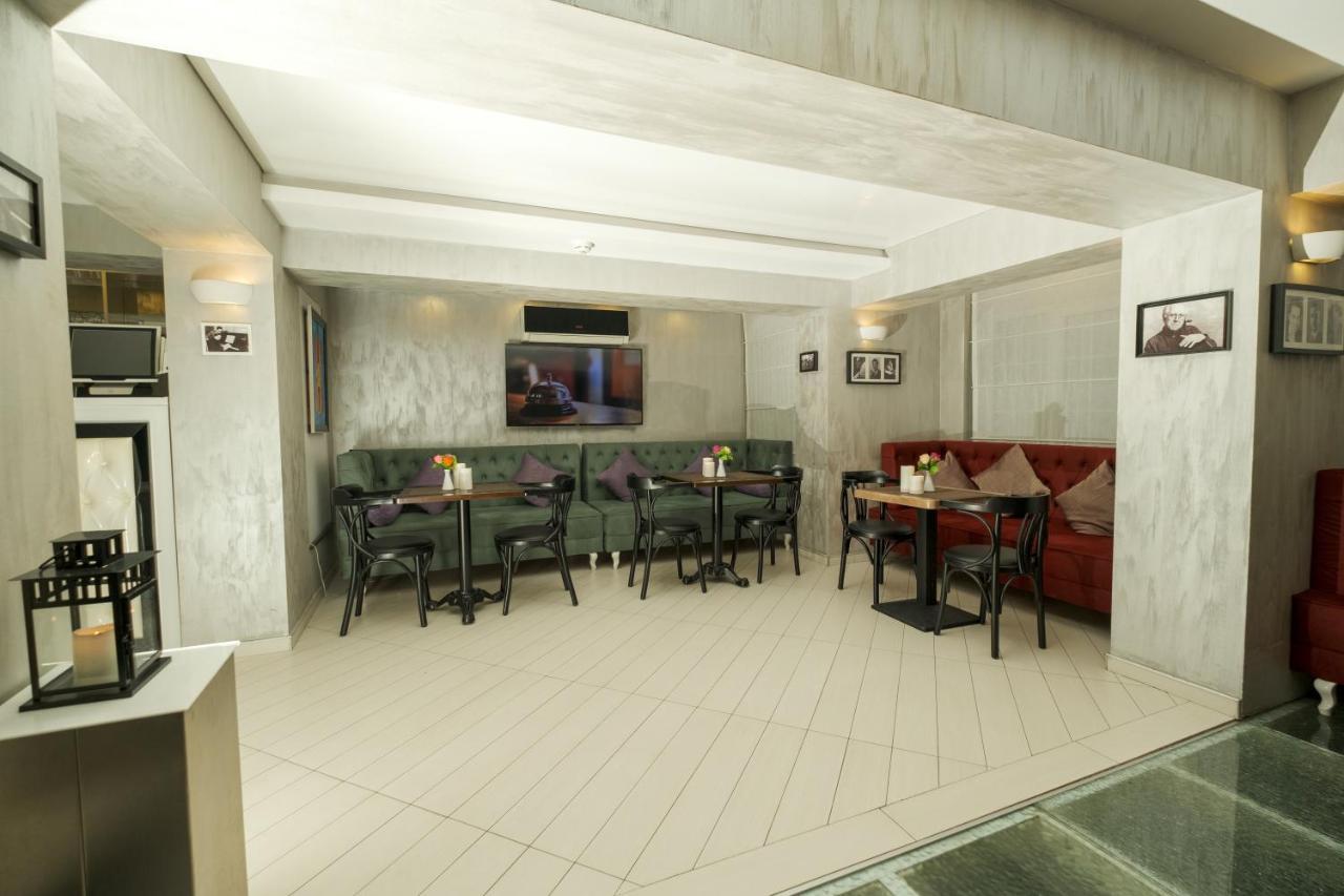 Maestro Hotel Bakoe Buitenkant foto