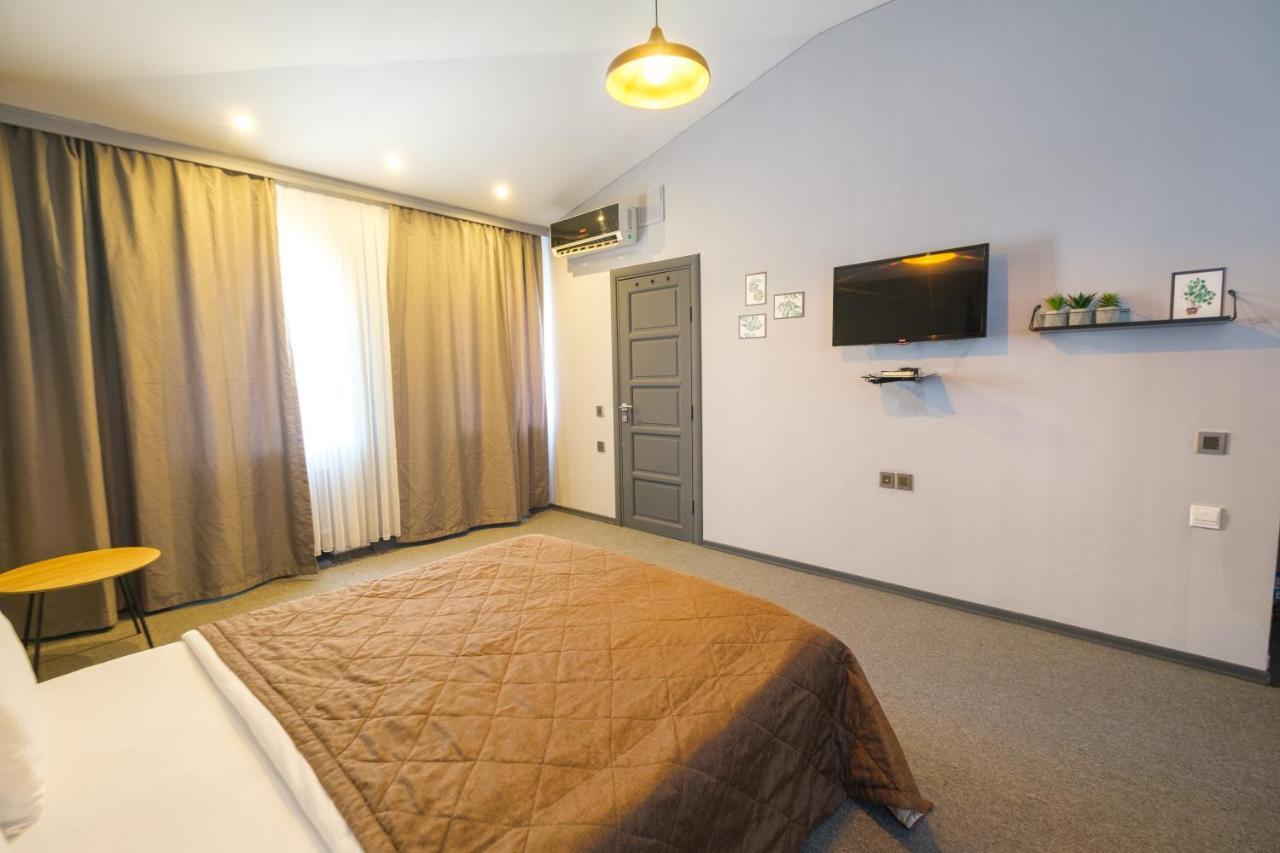 Maestro Hotel Bakoe Buitenkant foto
