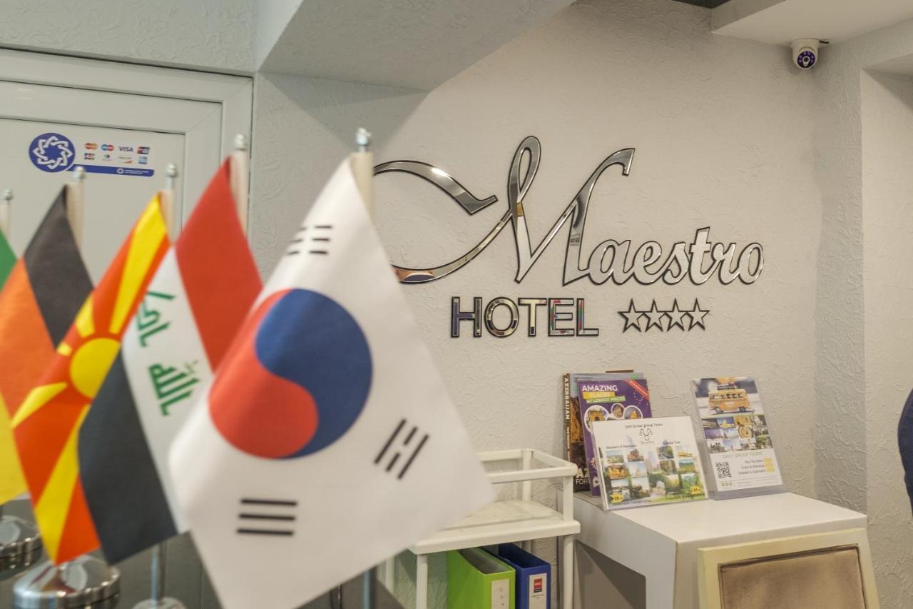 Maestro Hotel Bakoe Buitenkant foto