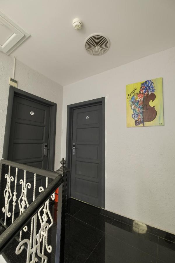 Maestro Hotel Bakoe Buitenkant foto