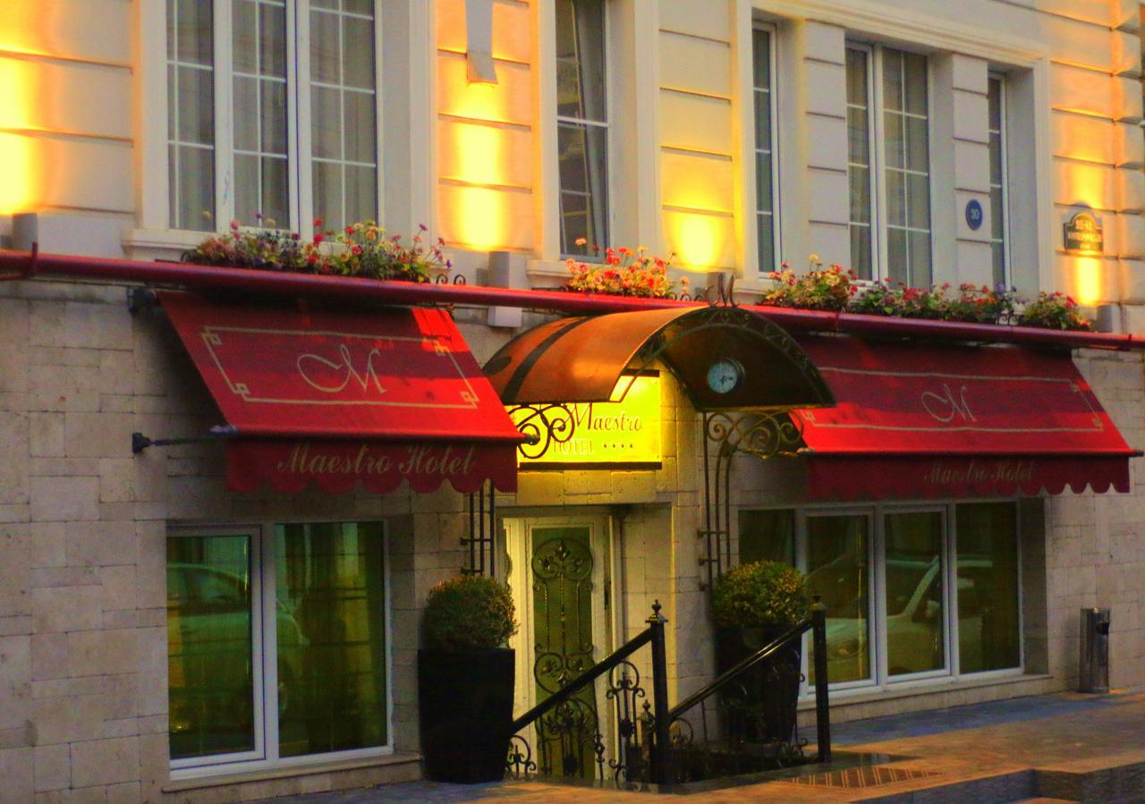 Maestro Hotel Bakoe Buitenkant foto