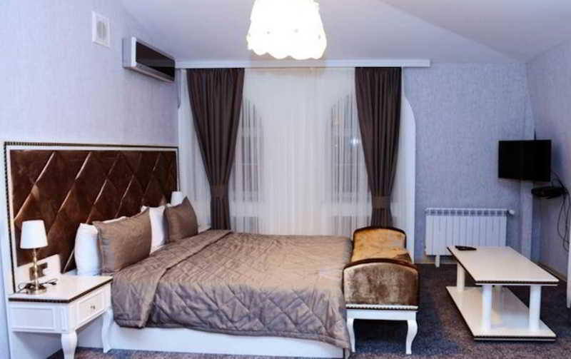 Maestro Hotel Bakoe Buitenkant foto